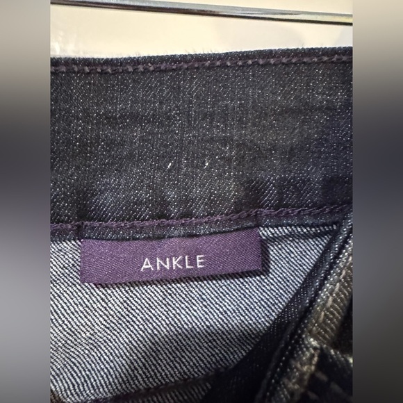 NYDJ Classic dark blue Women's ankle Jeans with ankle zipper 18w - Picture 2 of 7